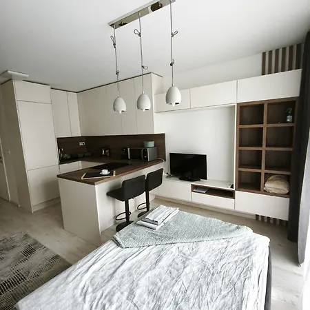 Apartment Cozy Urban - Balcony With Garden View