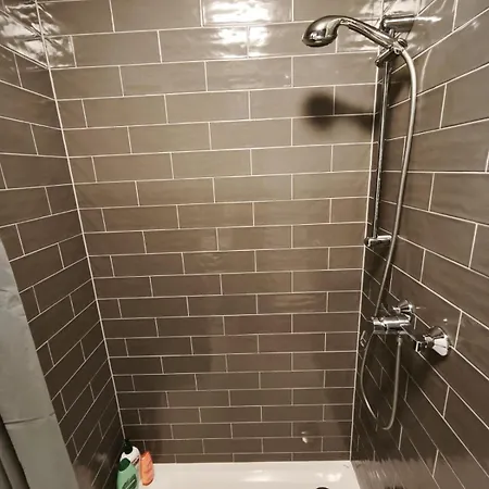 アパート Cozy Urban - Balcony With Garden View *