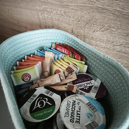 Cozy Urban - Balcony With Garden View ブラチスラヴァ