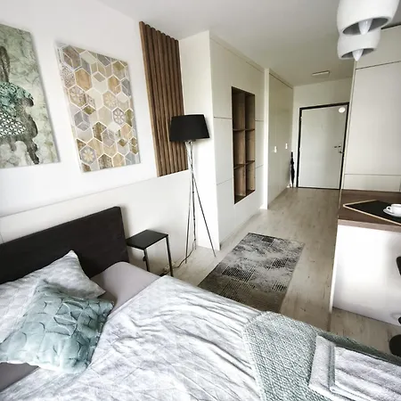 Cozy Urban - Balcony With Garden View *