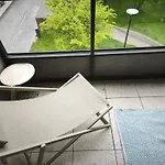 Cozy Urban - Balcony With Garden View * 브라티슬라바