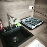 Cozy Urban - Balcony With Garden View 아파트